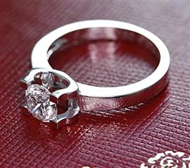 Помолвочное кольцо с 1 бриллиантом 0,15 ct 3/4 белое золото 585°, артикул R-LK007-2 