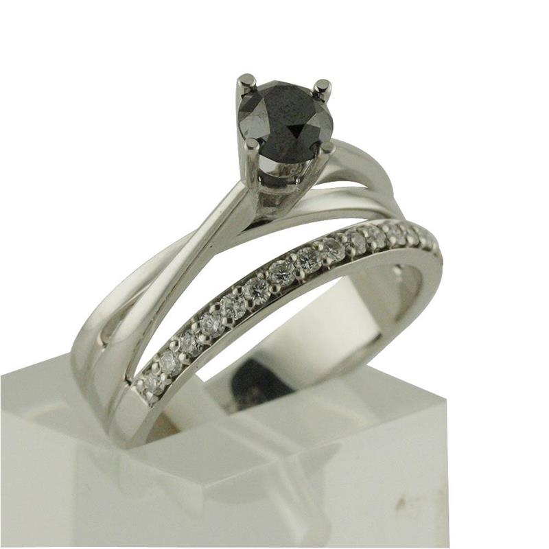 Кольцо с черным бриллиантом 0,40 ct белые бриллианты 0,08 ct 4/5 белое золото, артикул R-КК 054040