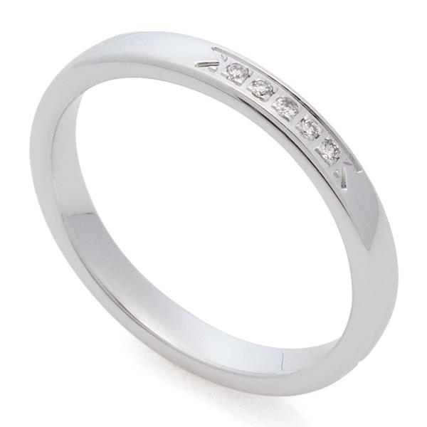 Классическое обручальное кольцо из белого золота 585 пробы с дорожкой из 5 бриллиантов весом 0,03 карат