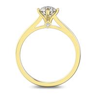 Помолвочное кольцо 1 бриллиантом 0,5 ct 4/5 и 2 бриллиантами 0,02 ct 4/5 из желтого золота 585°