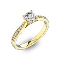 Помолвочное кольцо с 1 бриллиантом 0,45 ct 4/5  и  22 бриллиантами 0,11 ct 4/5 из желтого золота 585°