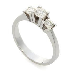 Помолвочное кольцо с 3 бриллиантами 0,66 ct 4/5 (центр 1 бриллиант 0,30 ct 4/5 и 2 боковых бриллианта 0,36 ct 4/5) белое золото, артикул R-DRN0730-01