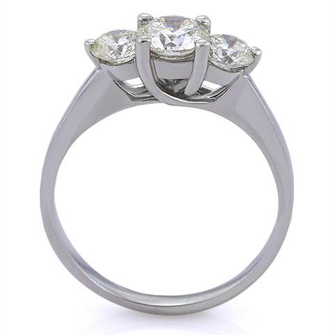 Помолвочное кольцо с 3 бриллиантами 1,27 ct (центр 1 бриллиант 0,65 ct 6/5, боковые бриллианта 0,62 ct 6/5) белое золото