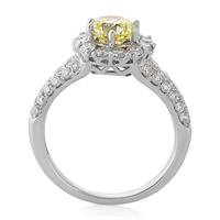 Помолвочное кольцо с 1 желтым бриллиантом 1,04 ct фэнтази/3 F6C3113  1,04 fancy/VVS2, центр (48 бриллиантов 0,85 ct3/4) белое золото  750° сертификат IGI