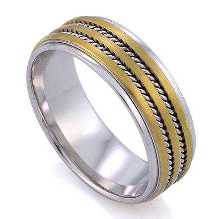 Эксклюзивное обручальное кольцо с комфортной посадкой из золота 585 пробы